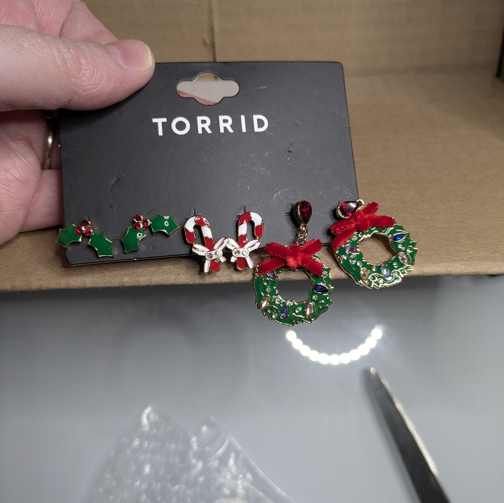 Whimsy Holiday Earring Set - Picture 4 of 6